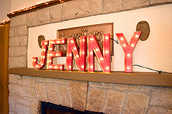 MI16 - THE MERCER ISLAND SWEET SIXTEEN